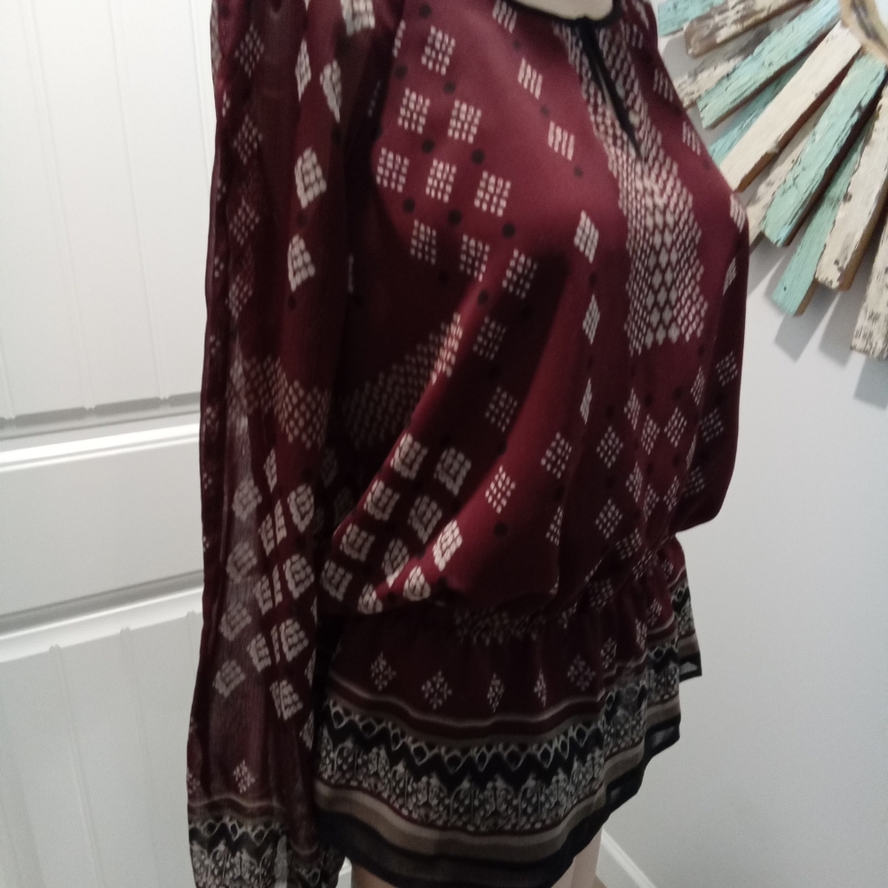 Adrianna Papell Size S. Women's Burgundy Patterned Chiffon Cinch Waist
